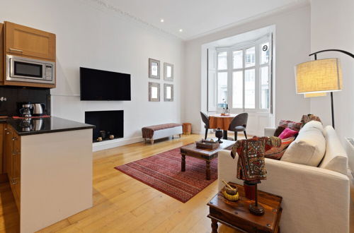 Photo 16 - Altido Elegant 1-Bed Flat In Bayswater