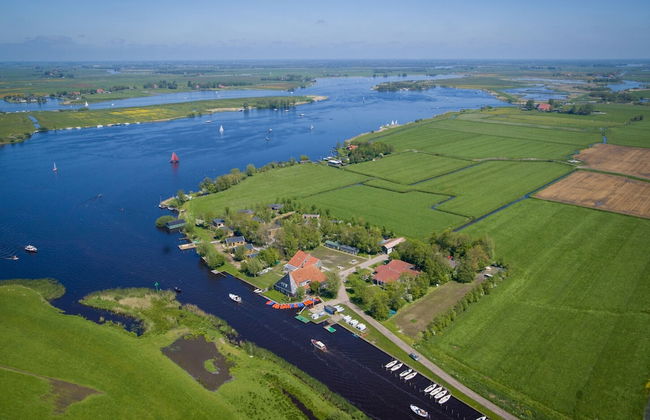 Waterlodge Skries in Nes - Photo 17
