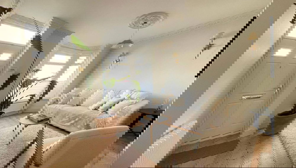 Primary image