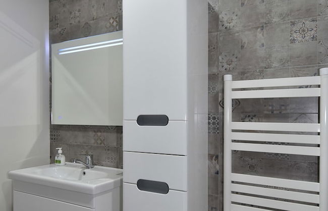 Villa in Nork - Photo 22