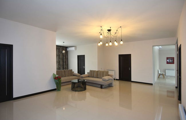 Villa in Nork - Photo 31