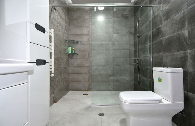 Villa in Nork - Photo 25