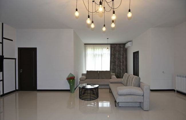 Villa in Nork - Photo 34