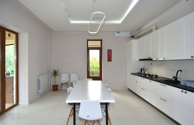 Villa in Nork - Photo 14