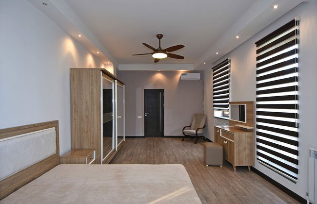 Villa in Nork - Photo 9