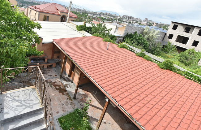 Villa in Nork - Photo 48