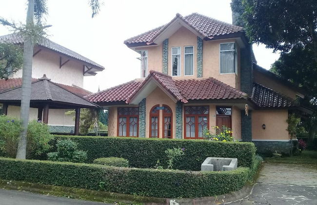 Villa Ciater Highland - Foto 54