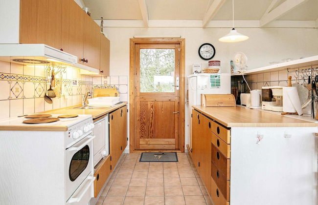 4 Person Holiday Home in Pandrup - Foto 6