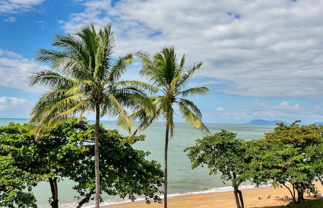 Beachfront Apartments on Trinity Beach - Foto 47
