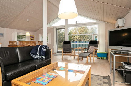 Photo 2 - 6 Person Holiday Home in Lokken