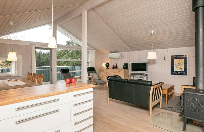 6 Person Holiday Home in Lokken - Foto 17