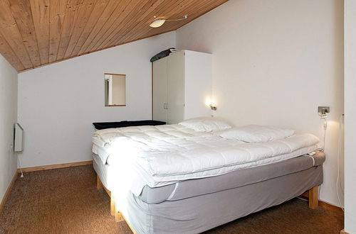 Photo 9 - 9 Person Holiday Home in Hvide Sande