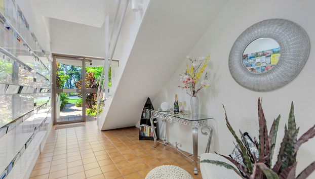 Entrada (vista interior)