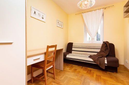 Photo 2 - Apartment Wyspowa Warsaw by Renters