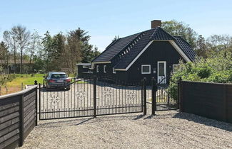 Photo 3 - 6 Person Holiday Home in Blavand