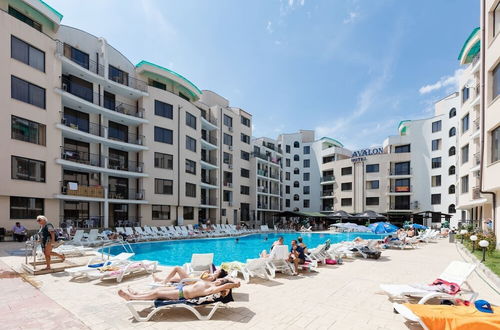 Photo 17 - Studio with Balcony and Pool View