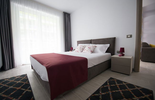 Mamaia Alezzi - Foto 20