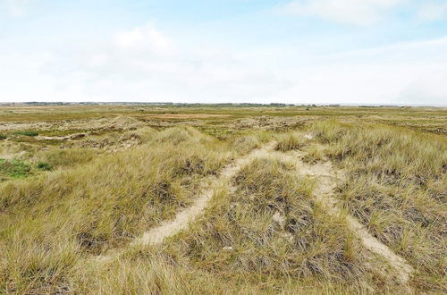 Photo 11 - Cozy Holiday Home in Ringkøbing near Sea Beach