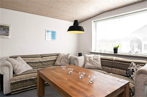 Photo 9 - 6 Person Holiday Home in Løkken