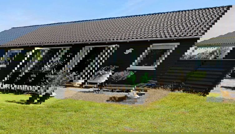 Foto 1 - 8 Person Holiday Home in Vaeggerlose-by Traum