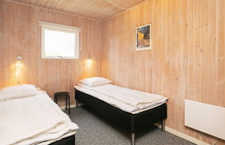 Photo 2 - 7 Person Holiday Home in Bogense