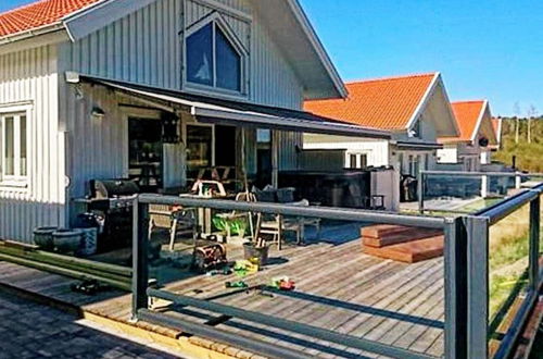 Photo 1 - 8 Person Holiday Home in Stromstad