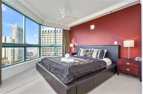 Photo 2 - Crown Towers Resort Private Apartments