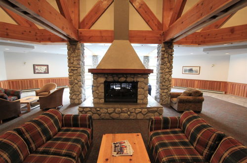 Photo 2 - Lake Placid Lodge By Whistler Retreats