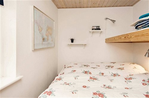 Foto 2 - 4 Person Holiday Home in Romo