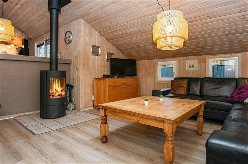 Photo 19 - 8 Person Holiday Home in Oksbol