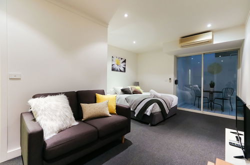 Photo 11 - WILLOW, Carlton Studio Apartment