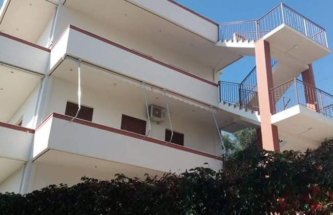 Remarkable 2-bed Apartment in Dhermi - Photo 13