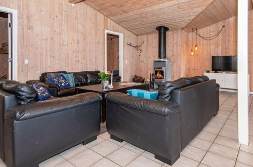 Photo 9 - 12 Person Holiday Home in Ebeltoft