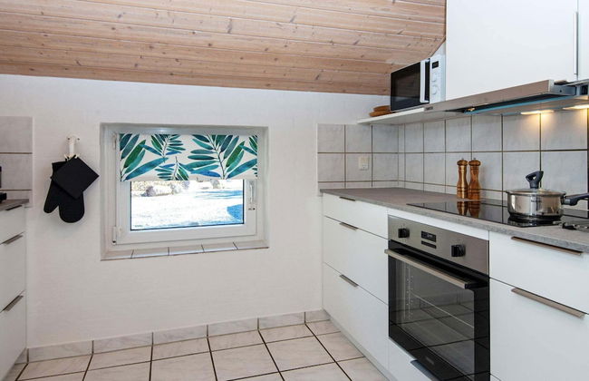 8 Person Holiday Home in Harboore - Foto 40