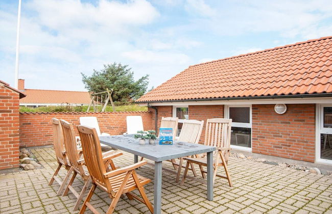8 Person Holiday Home in Harboore - Foto 20