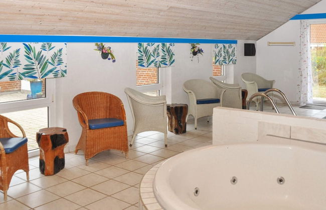 8 Person Holiday Home in Harboore - Foto 14