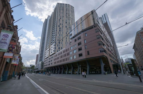 Photo 15 - Modern Apartment in Darling Harbour