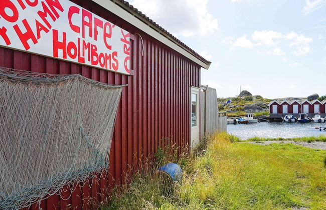 4 Person Holiday Home in Fotö, Västra Götaland - Foto 45