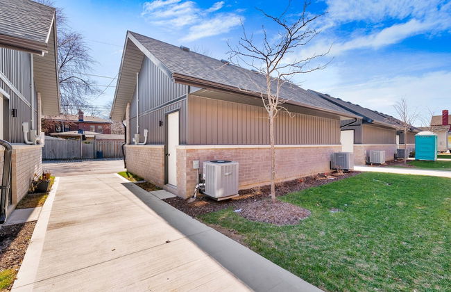 New 16 Ppl Townhouses in Winsdor - Foto 29