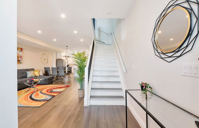 GLOBALSTAY. Unique New Townhomes for 16 Guests. HOT TUB, BBQ - Foto 5