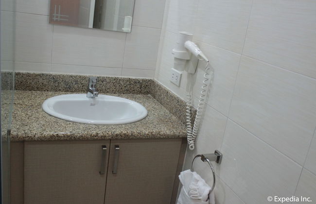 Sun Plaza Subic - Photo 29