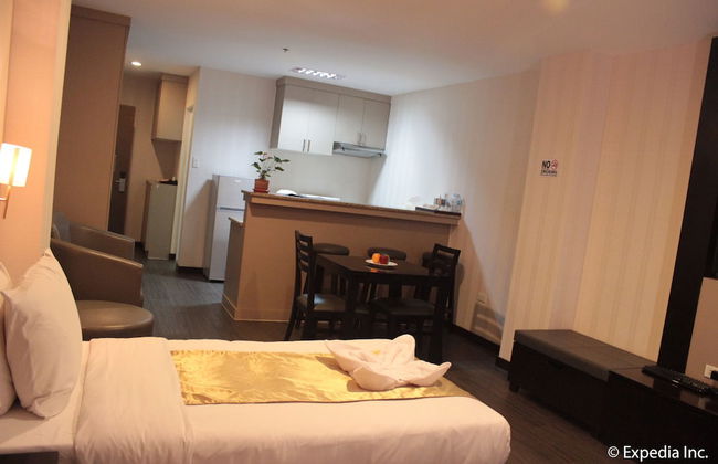 Sun Plaza Subic - Photo 10