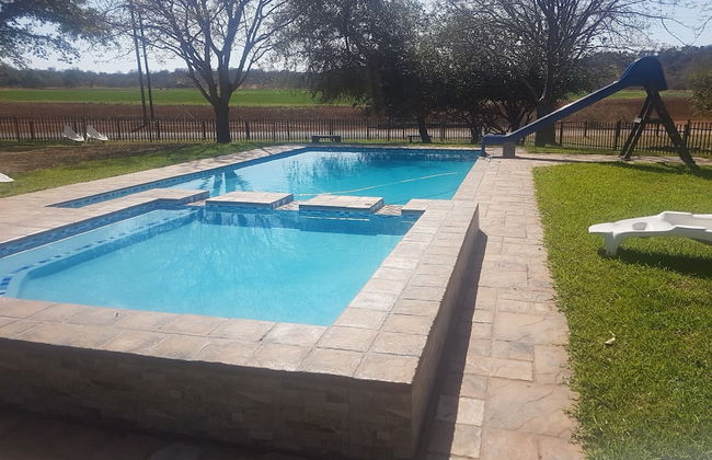 Ekuthuleni River Front Chalets - Foto 17