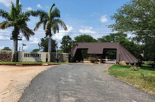 Photo 19 - Ekuthuleni River Front Chalets