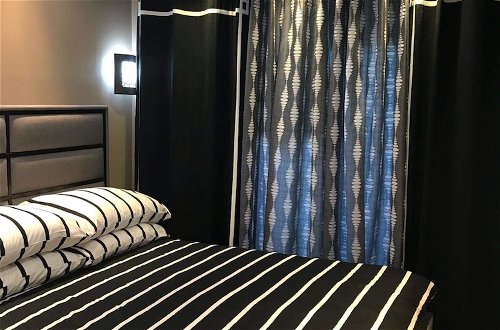 Photo 6 - Maui 2 Bedroom Condo at Azure Urban Resort Residences