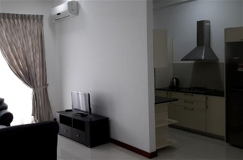 Photo 6 - BellaVista Apartments at Cornish Colombo