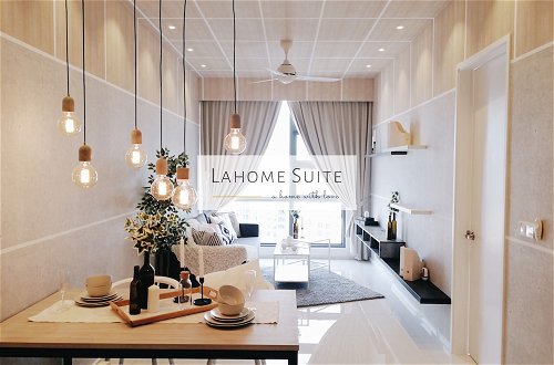 Photo 1 - The Robertson Kuala Lumpur Lahome Suite