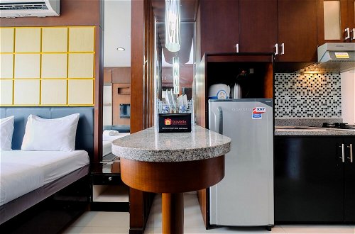 Photo 10 - Simple And Comfort Studio Apartment At Mangga Dua Residence