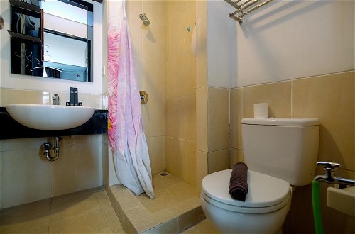 Photo 7 - Simple And Comfort Studio Apartment At Mangga Dua Residence