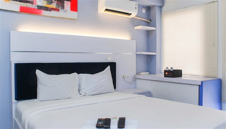 Photo 1 - Comfortable And Simply Studio Apartment At Patraland Urbano